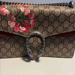 Gucci GG Supreme Blooms Dionysus shoulder bag
